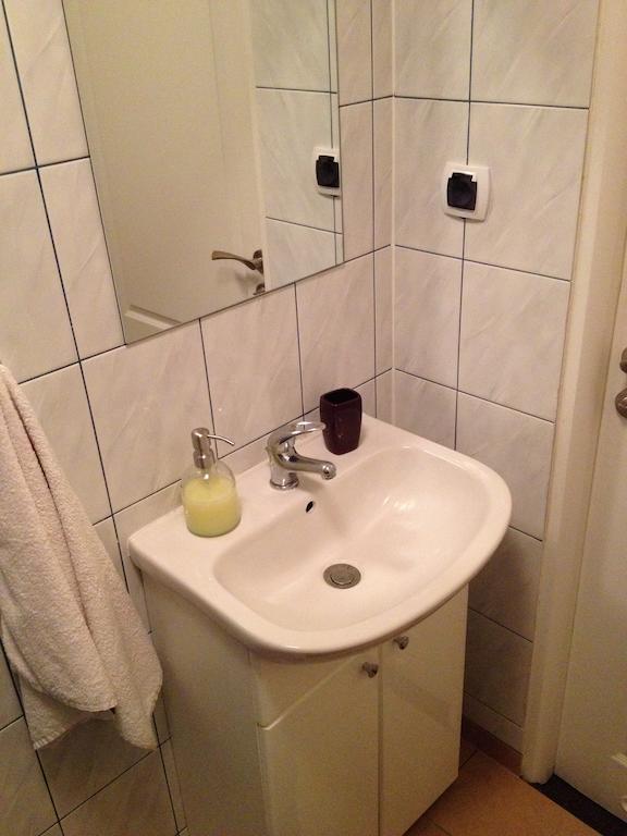 Pokoje Na Chmielnej 2 Varsóvia Exterior foto